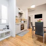 Colombo House 度假居 *